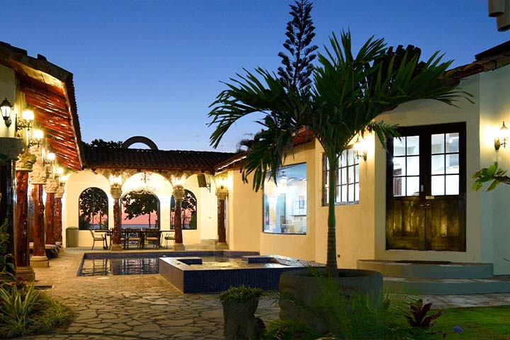 Casa Playa del Rey, Vacation Rental in Jaco Costa Rica