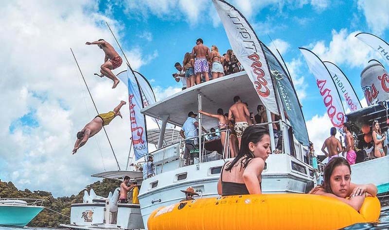 Party Boat in Jaco by Costa Rica Elite