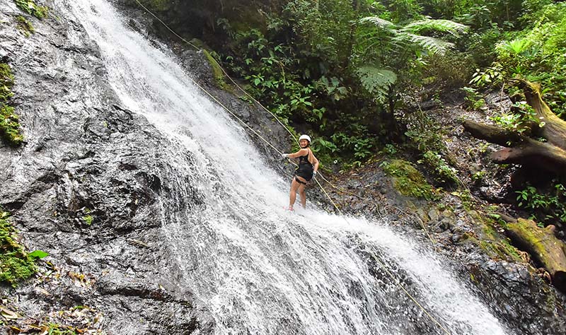 Zip Line & Canyoning Combo Tour in Jaco, Costa Rica