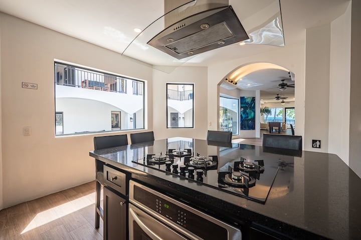 Beachfront Rental in Jaco Costa Rica - Playa del Rey by Costa Rica Elite - Vacation Rentals in Jaco • Costa Rica Elite Beachfront Rental in Jaco Costa Rica - Playa del Rey by Costa Rica Elite - Vacation Rentals in Jaco