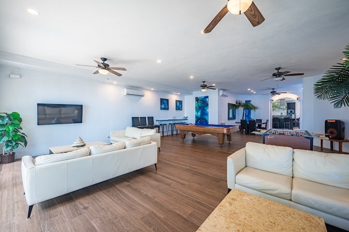 Beachfront Rental in Jaco Costa Rica - Playa del Rey by Costa Rica Elite - Vacation Rentals in Jaco • Costa Rica Elite Beachfront Rental in Jaco Costa Rica - Playa del Rey by Costa Rica Elite - Vacation Rentals in Jaco