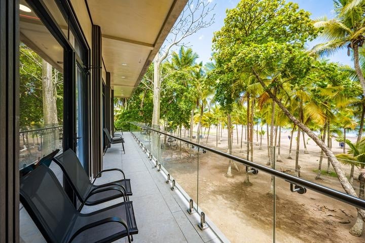 Beachfront Jaco, Costa Rica - Vacation Rental Casa Las Palmas • Costa Rica Elite Beachfront Jaco, Costa Rica - Vacation Rental Casa Las Palmas