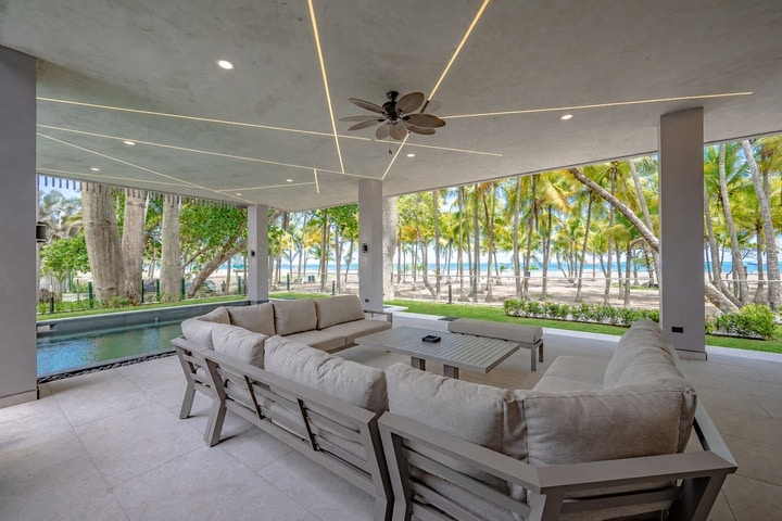 Beachfront Jaco, Costa Rica - Vacation Rental Casa Las Palmas • Costa Rica Elite Beachfront Jaco, Costa Rica - Vacation Rental Casa Las Palmas